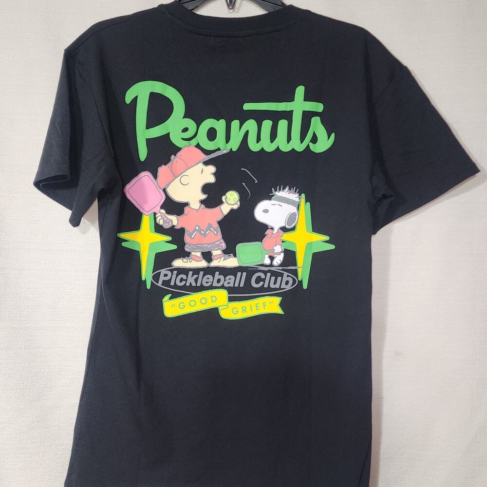Snoopy ''Pickleball club'' 1950''  men's black small shirt